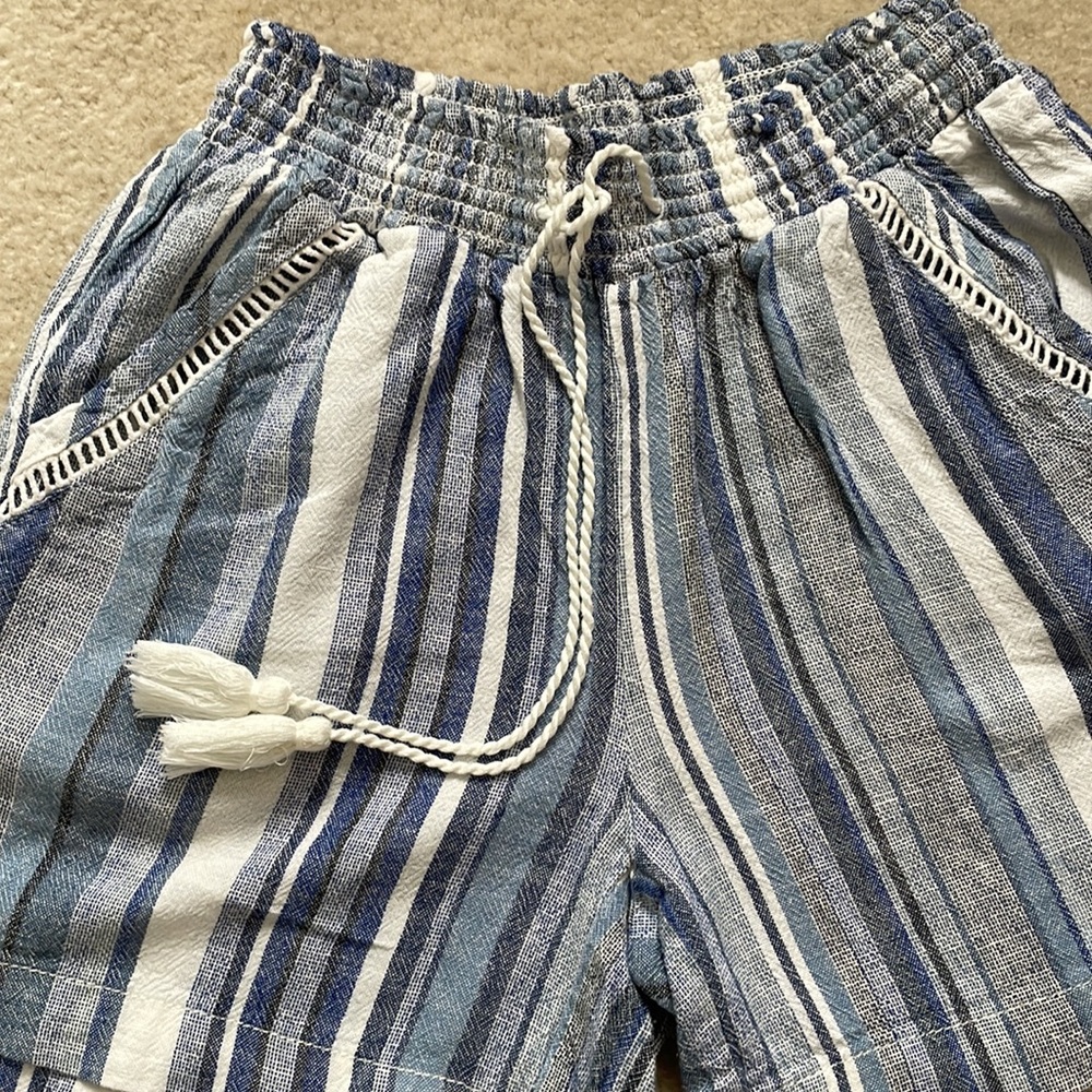 Girl’s shorts.